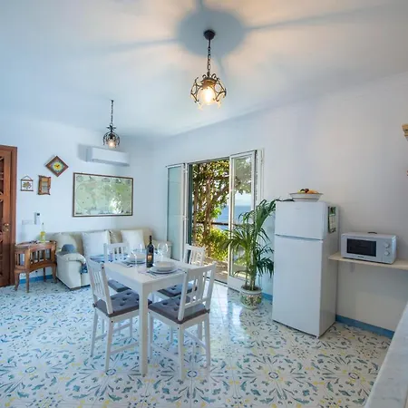 Sea Side Solandra * 普莱亚诺