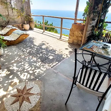 Sea Side Solandra Apartman Praiano